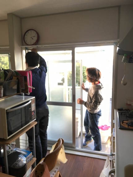 マンション　ハキだし窓　サッシカバー工事