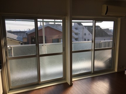 マンション　ハキだし窓　サッシカバー工事