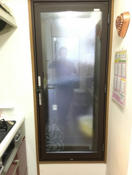 内窓　断熱　リクシル　インプラス