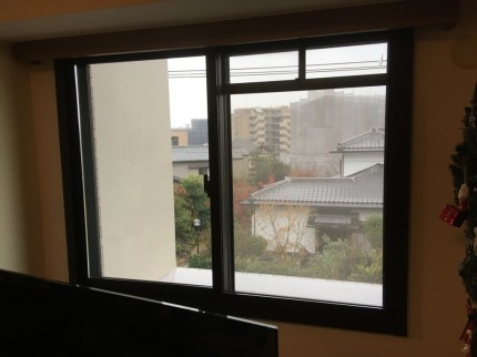 内窓　断熱　リクシル　インプラス