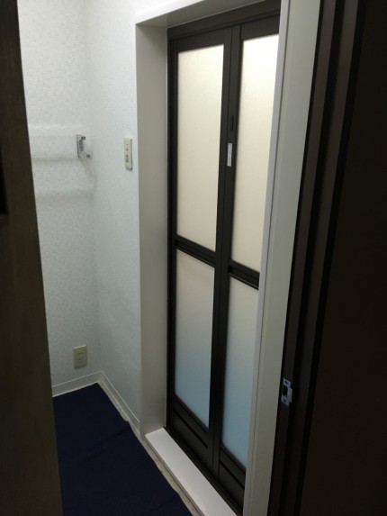 浴室折戸　カバー工事　リフォーム