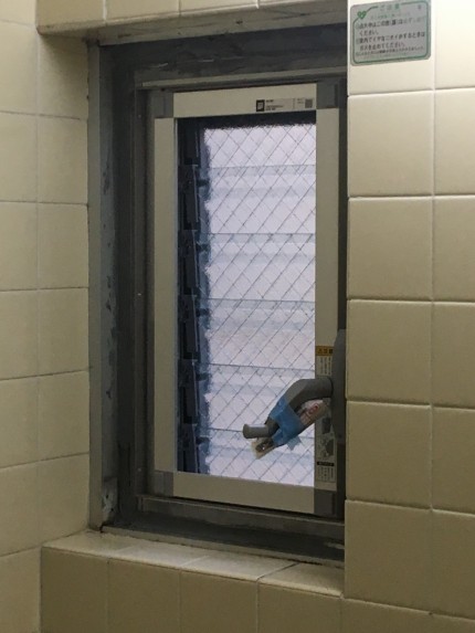 浴室　窓　リフォーム