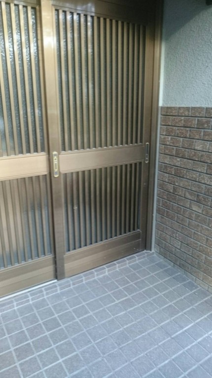 ガラス割れ替え　玄関　引戸