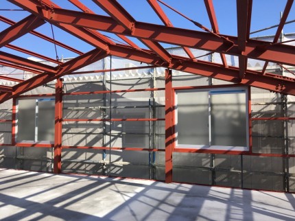 サッシ　取り付け　窓