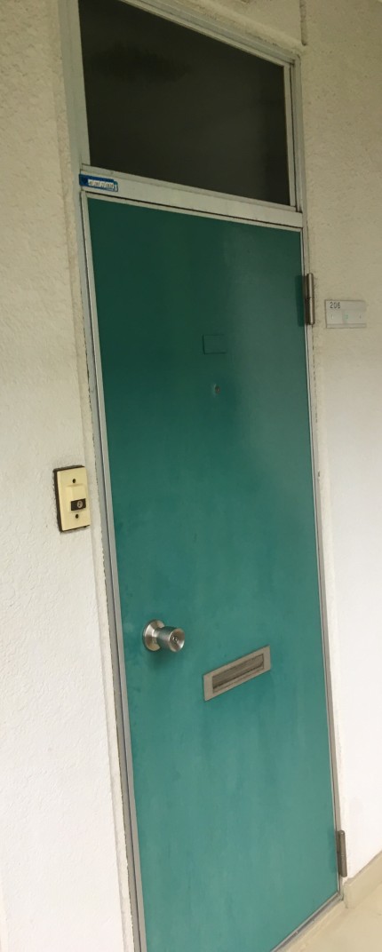 アパートドア　取替え