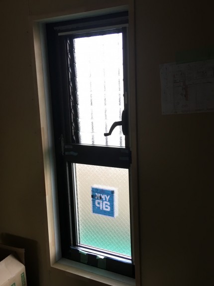 オーニング窓　カバー工事