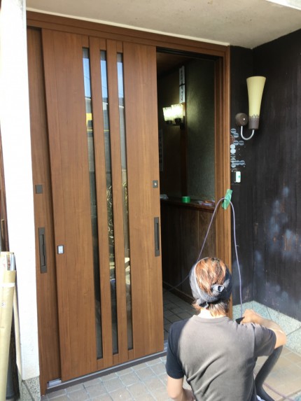 リフォーム玄関引戸　ＹＫＫ　ドアリモ