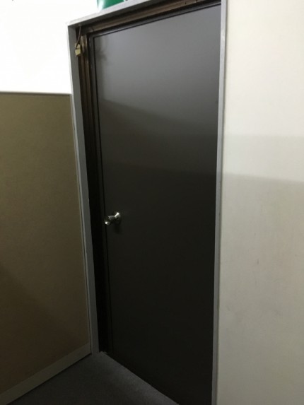 勝手口　カバー工事