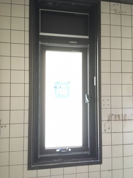 サッシ取替え　カバー工事