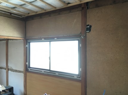 窓　取替え　カバー工事