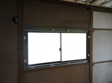 窓　取替え　カバー工事