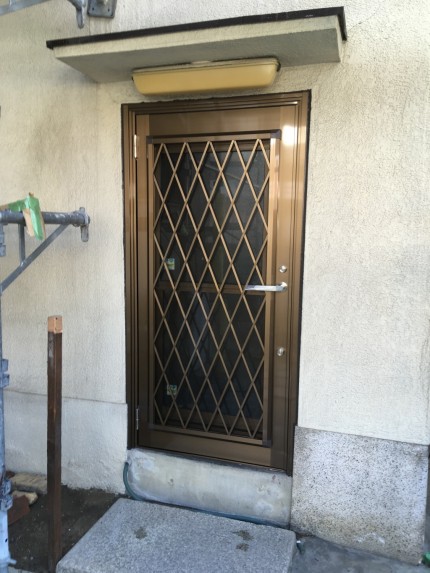 勝手口　カバー工事