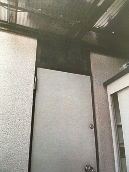 勝手口　カバー工事