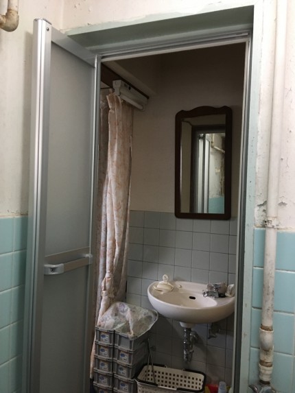 浴室折戸型ドア　浴室リフォーム