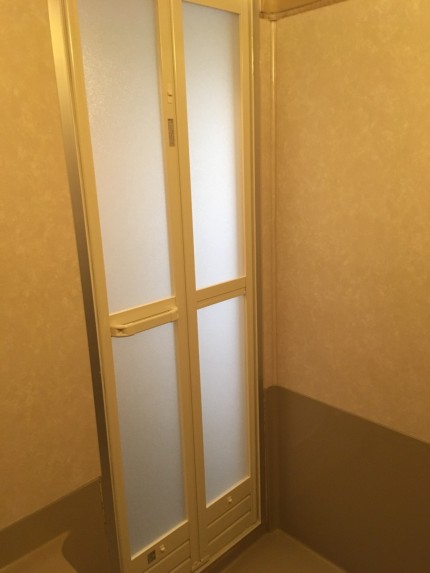 浴室折れ戸　浴室リフォーム