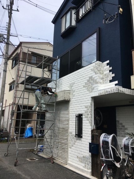 窓　ひさし　ベランダ囲い