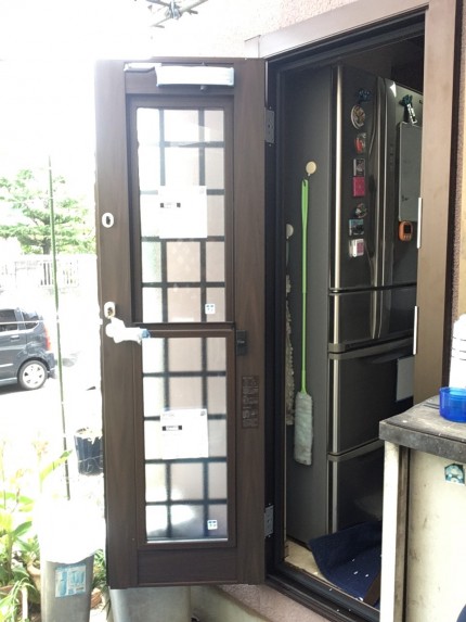 勝手口リフォーム　通風勝手口