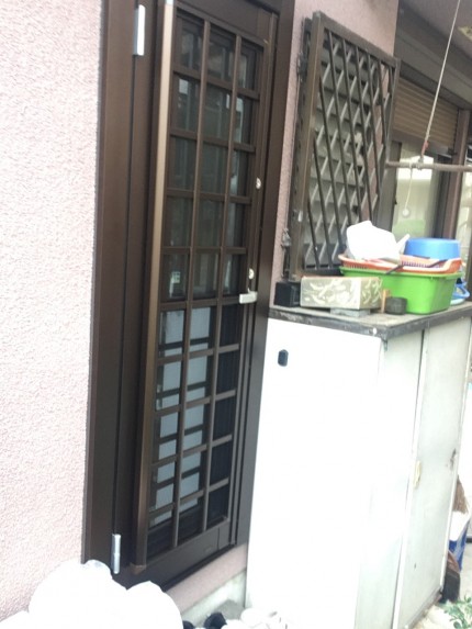 勝手口リフォーム　通風勝手口