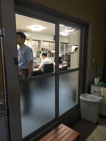 間仕切り　内窓