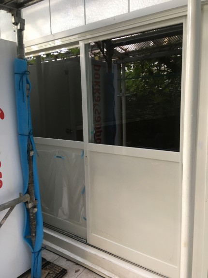 引違い　サッシ