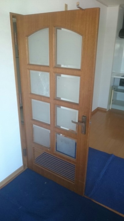 ガラス割れ替え