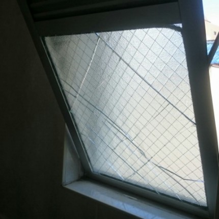 ガラス割れ替え