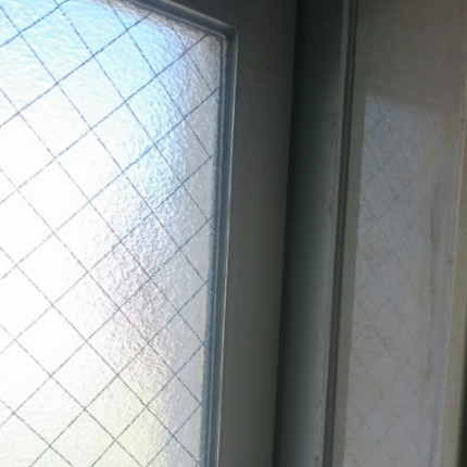 ガラスコーキング