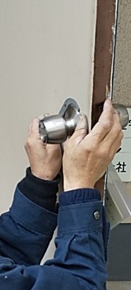 握り玉錠取替